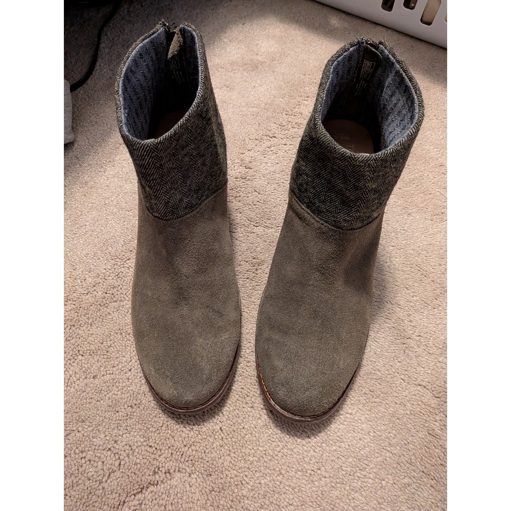 TOMS Leila Olive Green Suede Herringbone Ankle Boots Tassel Zip Heel Womens‎ 9.5